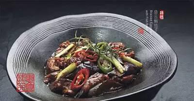 匠心三十味，細(xì)品惠食佳——探秘廣州惠食佳餐廳的三十道茄子主題美食盛宴